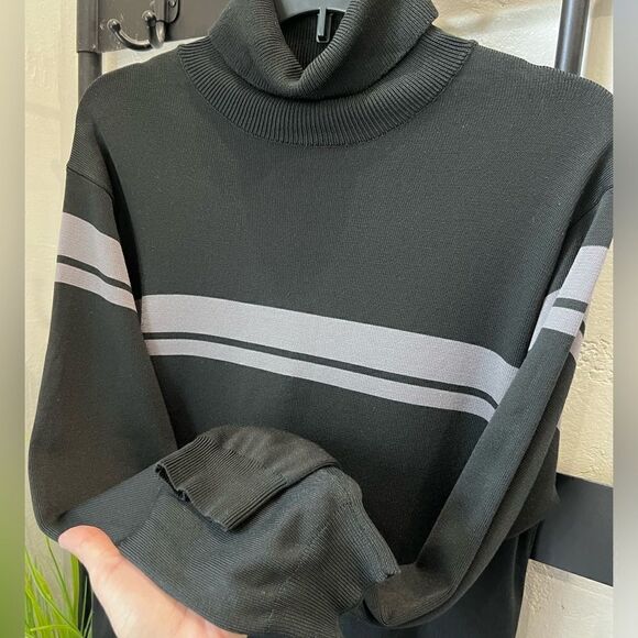 Nike turtleneck dri-fit black grey stripe size medium - Picture 3 of 16